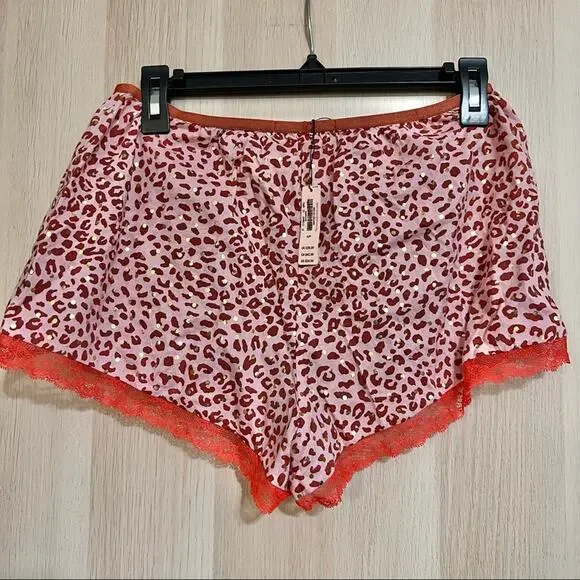 Victoria’s Secret Pink Leopard Sleep Shorts - Picture 3 of 4